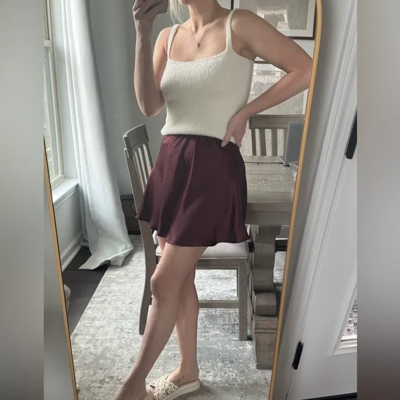 Elegant Maroon Burgundy Satin Skirt - Picture 6 of 14